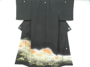 リサイクル　黒留袖　落款入り　「彩花」　比翼仕立て　五つ紋　金銀彩　寺社風景文　着物